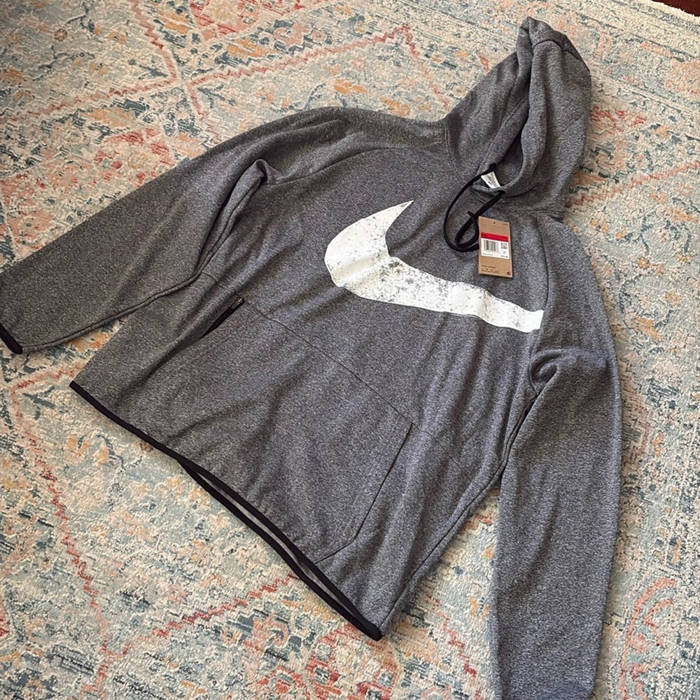 Men’s nwt Nike hoodie